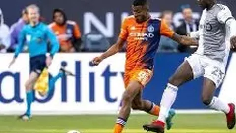 《韩鹏转正悬念：山东泰山2026赛季布局将揭晓关键》